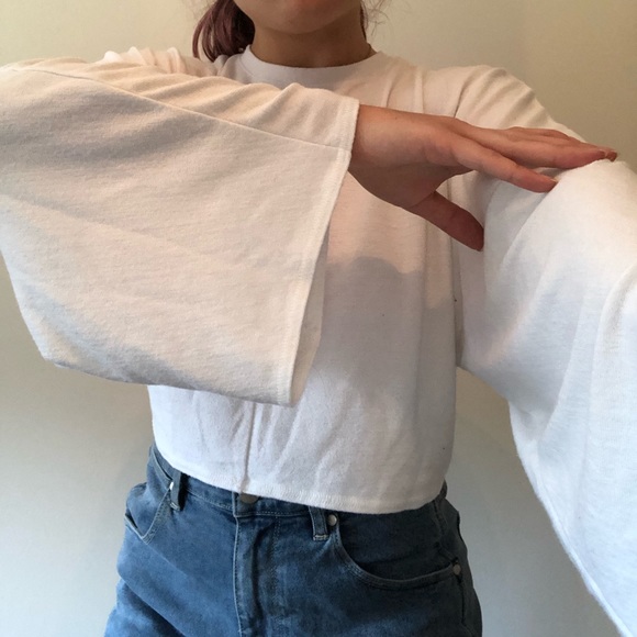 Aritzia Wilfred free long sleeve bat wing top - Picture 2 of 4